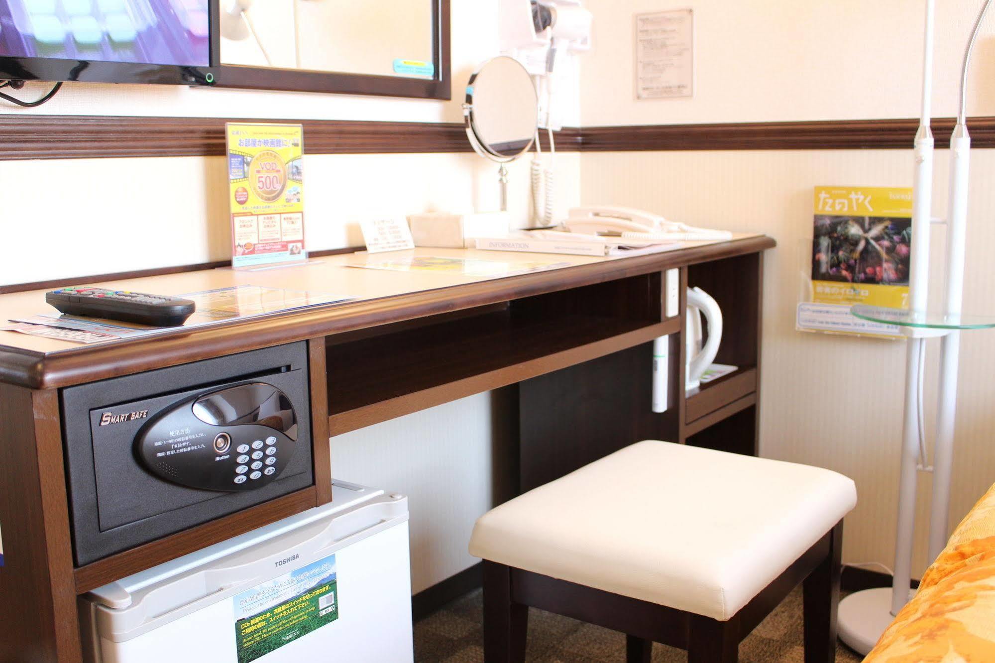Toyoko Keio Sen Hashimoto Eki Kita Guchi Hotel